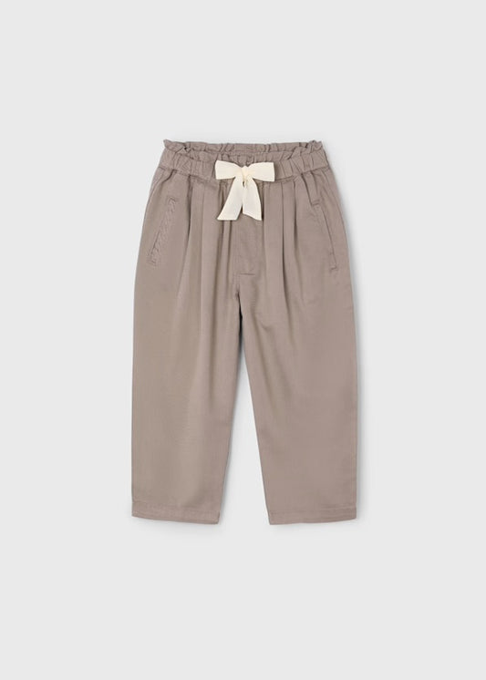 Pantalon barrel con chongo