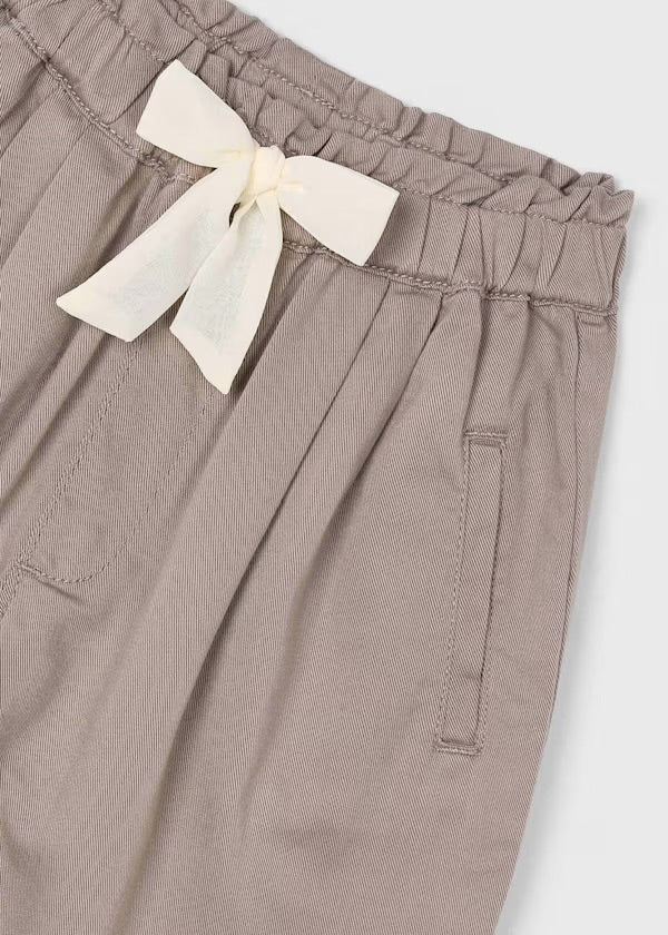 Pantalon barrel con chongo