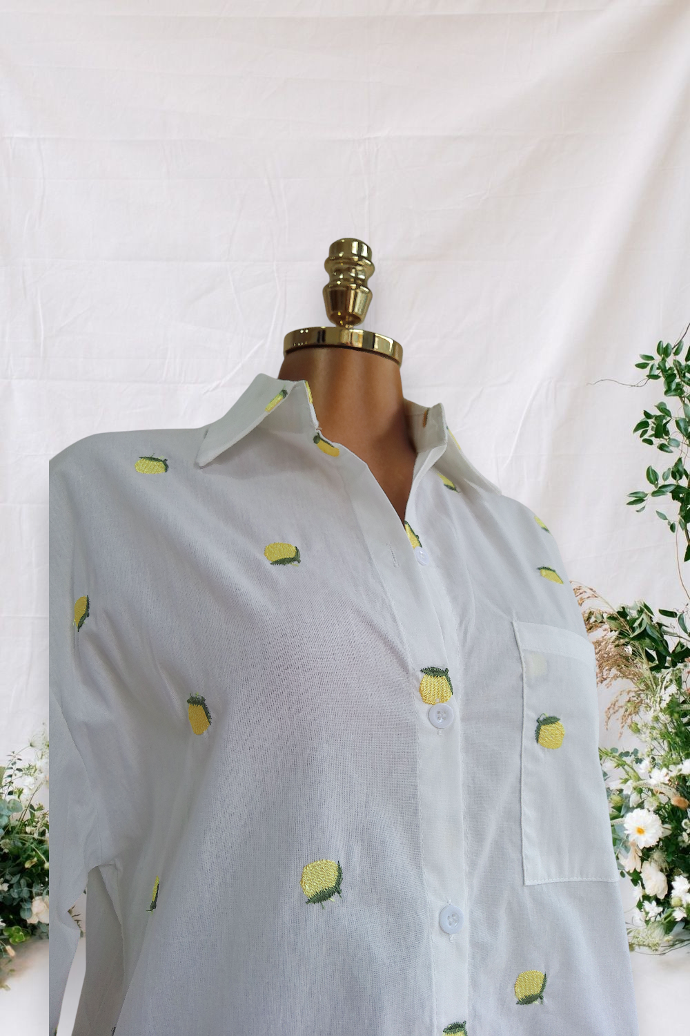 CAMISA MANGA LARGABLANCA CON BORDADO DE LIMONES