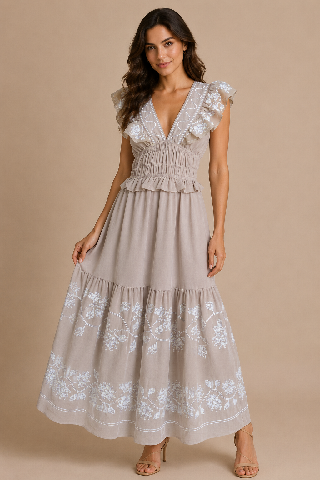 VESTIDO CAFÉ CON BORDADO BLANCO ABAJO