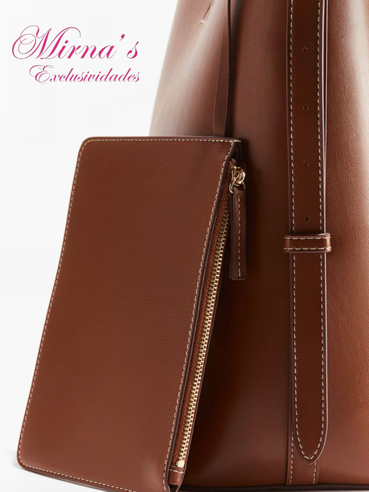 Bolso café liso