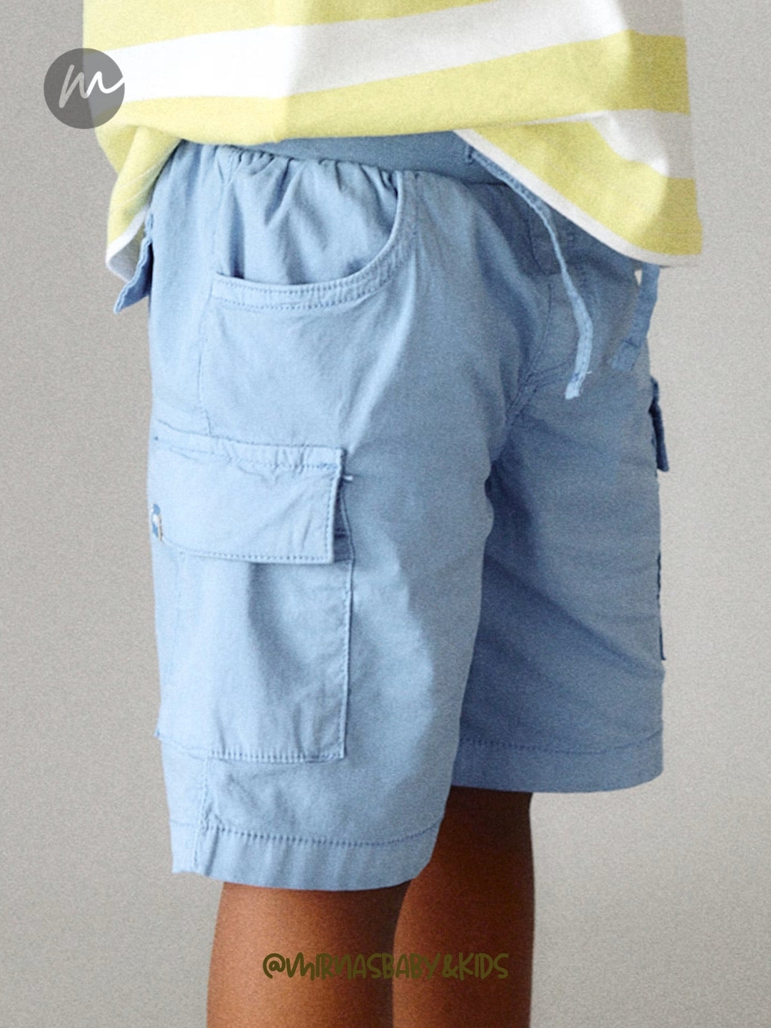 Conjunto de 2pcs camisa tipo polo de peces, y short azul cargo