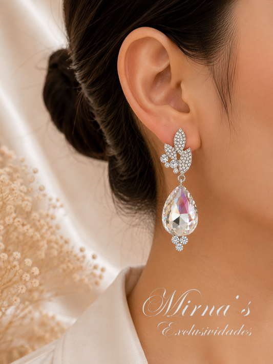 Aretes plateados con cristal
