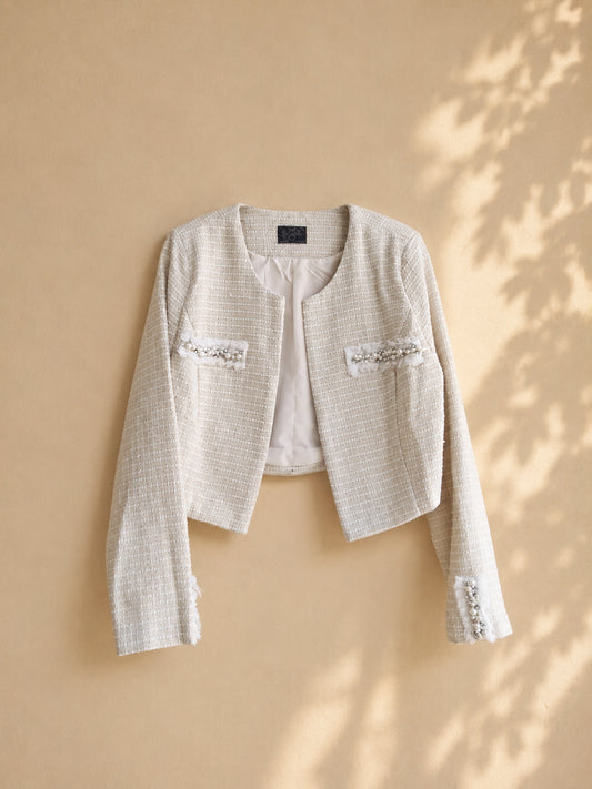 SACO BLANCO CON CREAMA CON PERSLAS