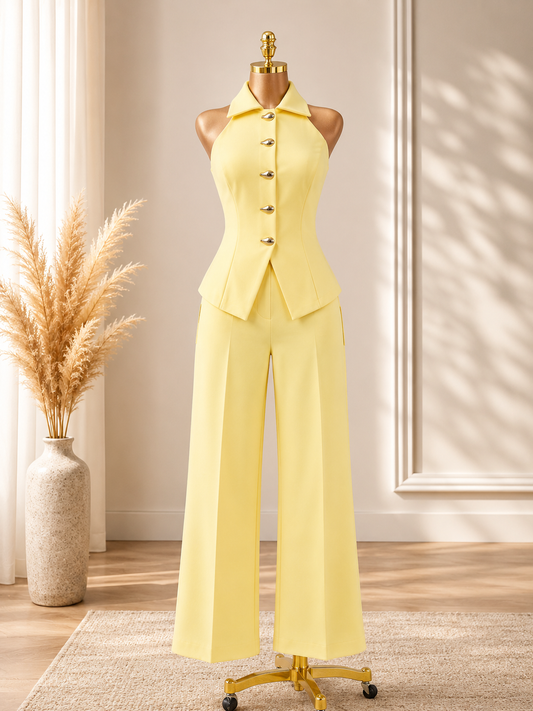 TRAJE AMARILLO DE BOTONES DE GOTA DORADOS SIN MANGAS