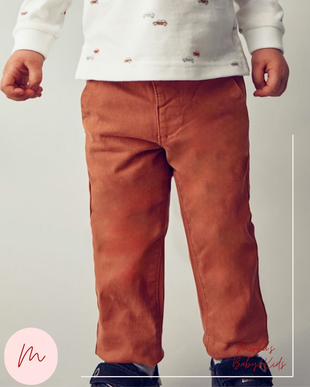 Conjunto de camisa manga larga de carritos + Pantalon chino
