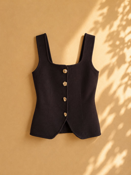 CAMISA NEGRA DE BOTONES DORADOS