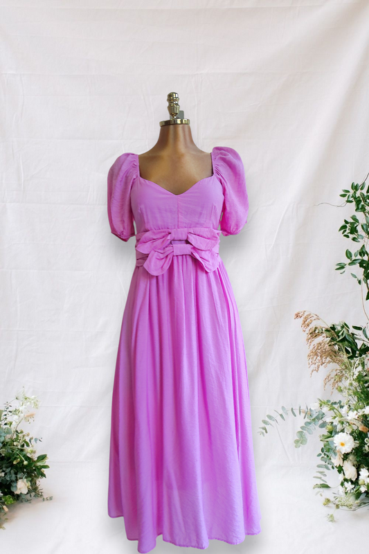 VESTIDO ROSADO DE CHONGOS EN LA CINTURA
