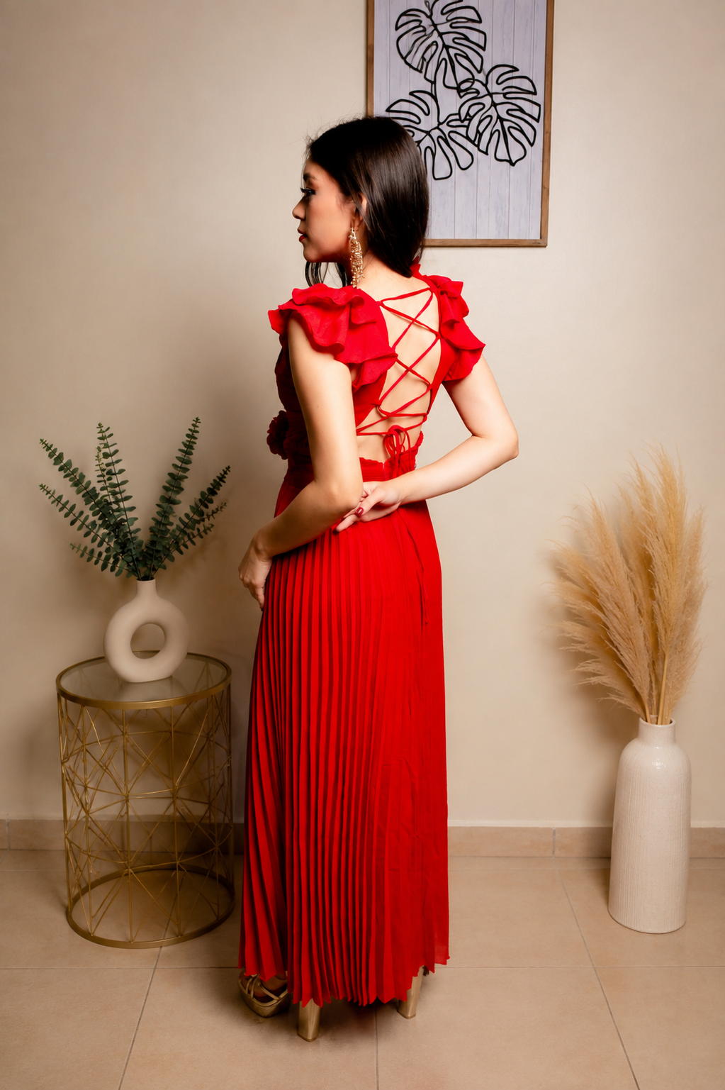 Vestido Rojo Plisado Con Flores