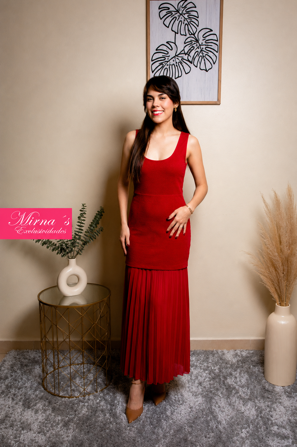 Vestido ajustado con delicado detalle plisado