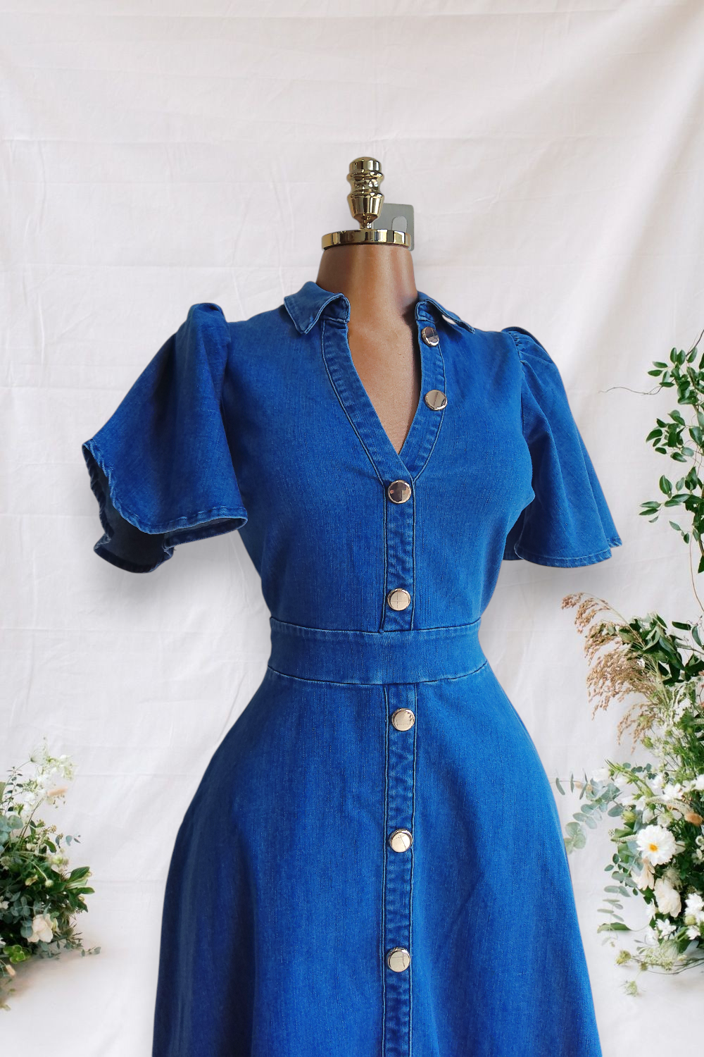 VESTIDO JEANS DE BOTONES Y MANGAS ANCHAS