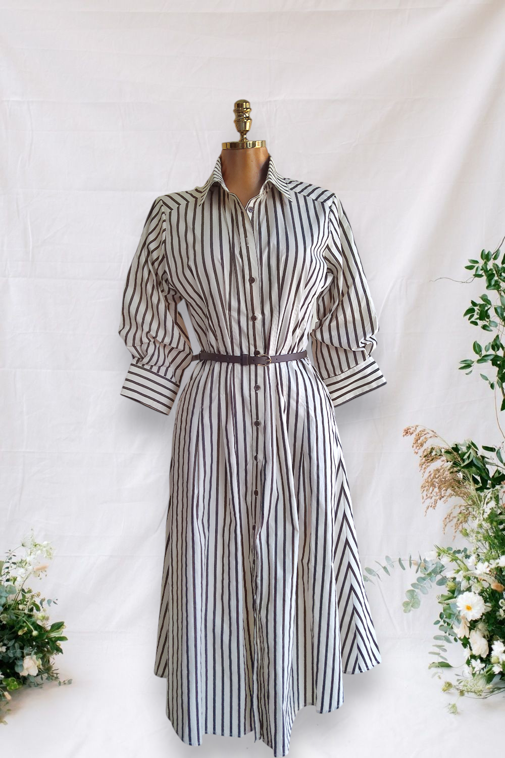 VESTIDO CAFÉ DE RAYAS
