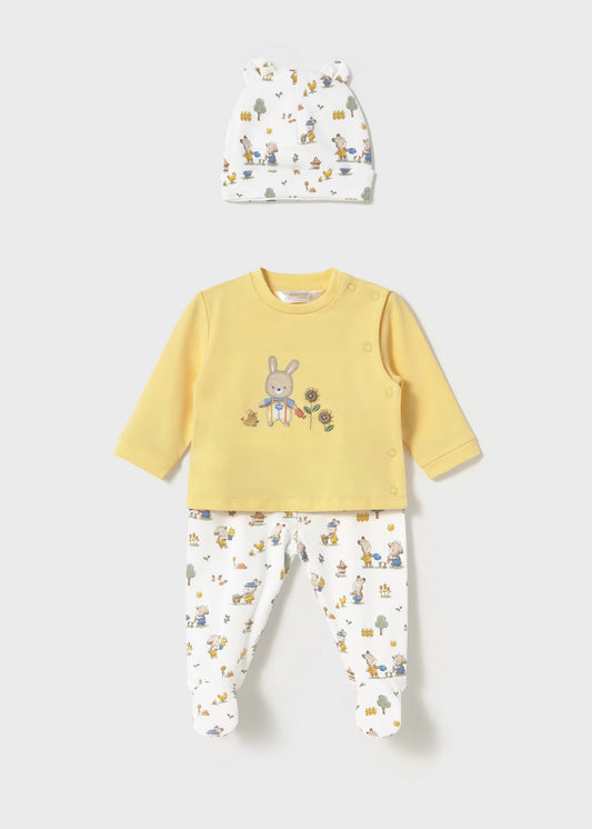 Conjunto 3 piezas camisa, pantalón y gorro amarillo conejo