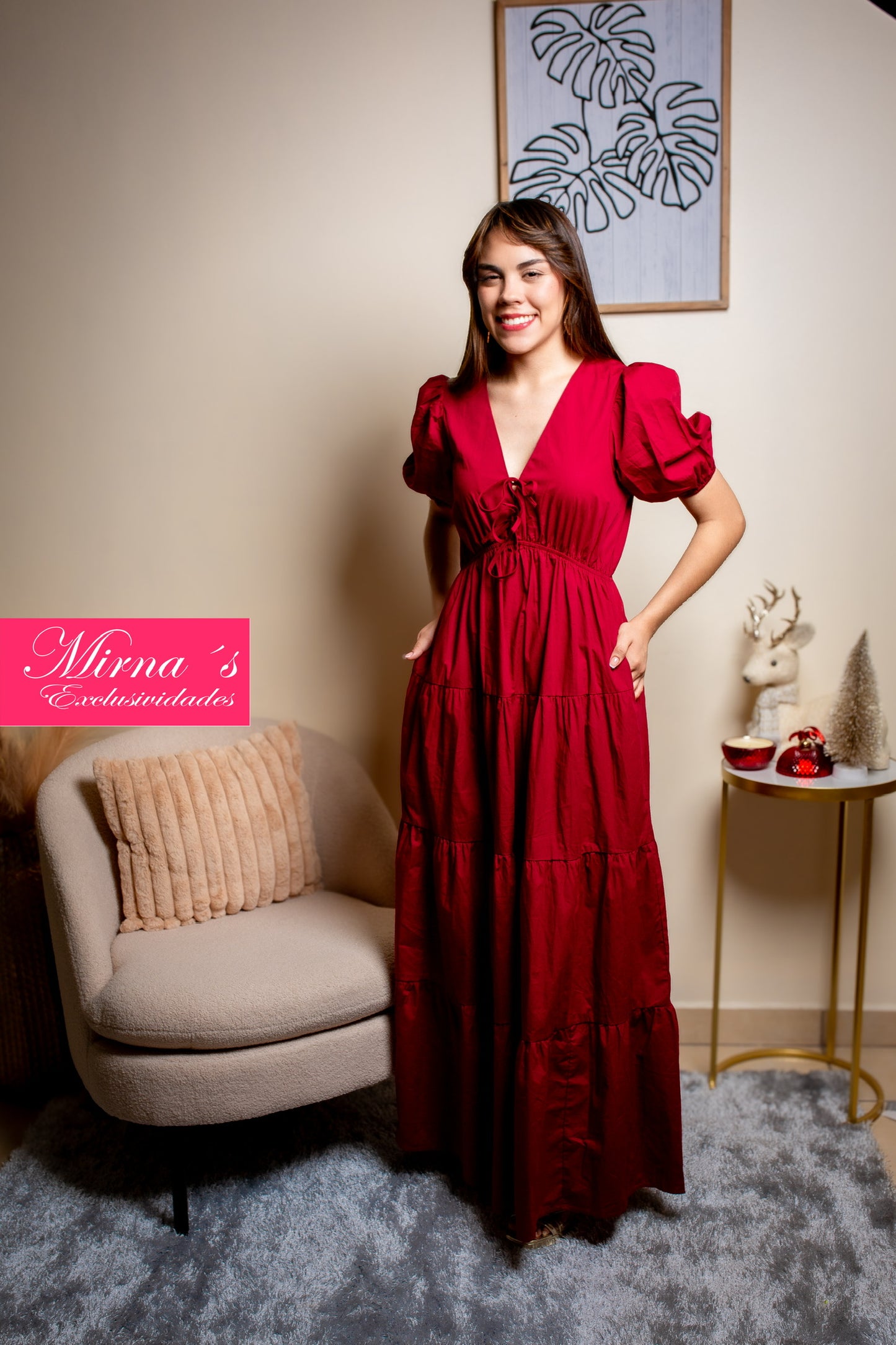 Vestido largo de corte fluido con mangas abullonadas