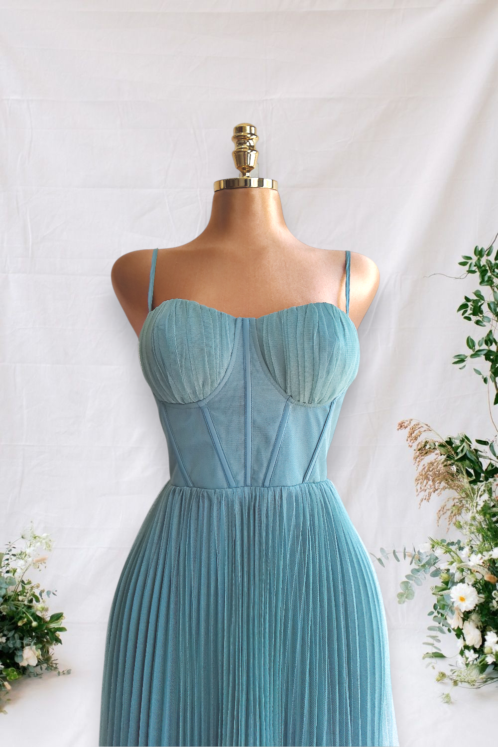 VESTIDO AQUA DE TIRANTES TIPO CORSET
