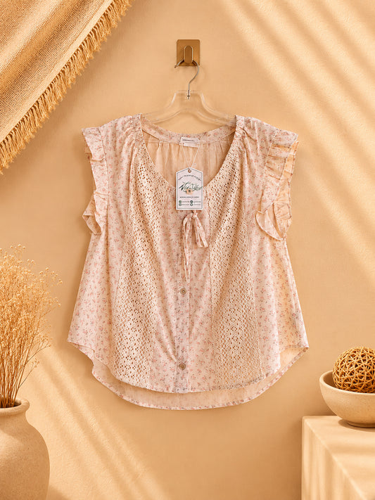 CAMISA BEIGE SIN AMNGAS CON FLORES