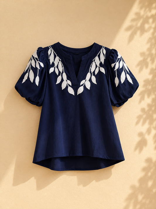 CAMISA AZUL CON HOJAS BLANCAS MANGAS BONBACHAS