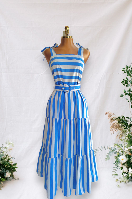 VESTIDO BLANCO DE RAYAS VERTICALES AZUL