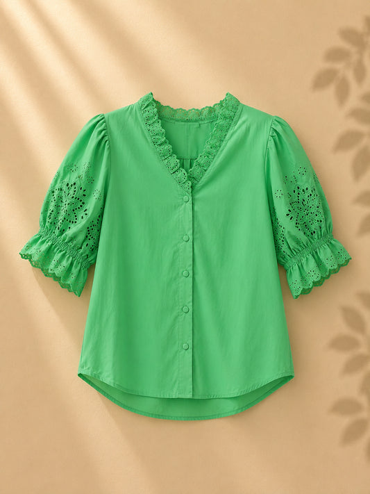 CAMISA VERDE CLARO CON BORDADO Y BOTONES