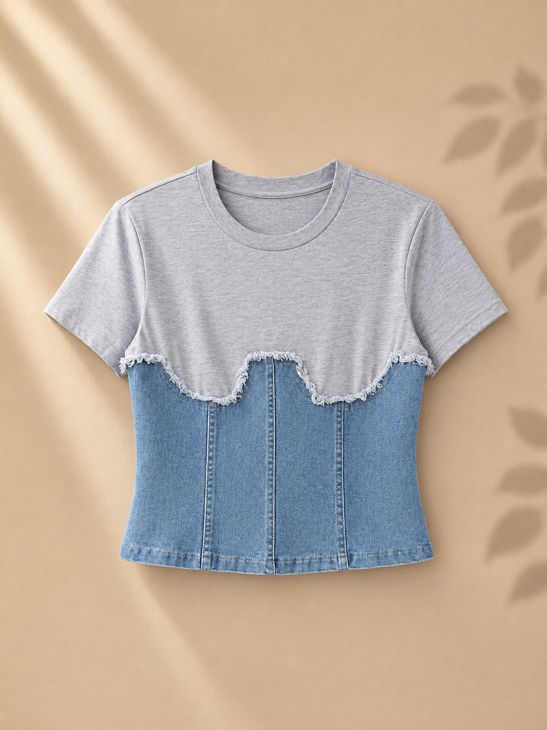 CAMISA GRIS CON PARTE DE ABAJO JEANS