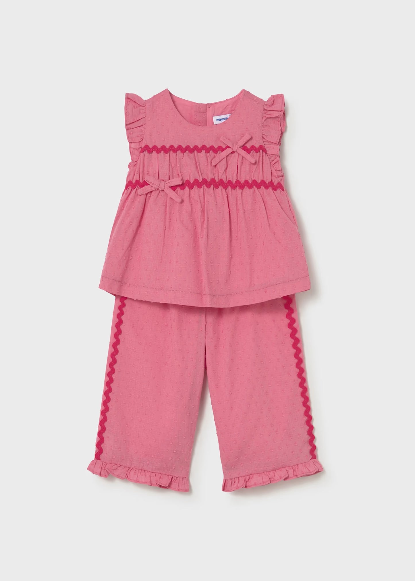 Conjunto pantalón y blusa