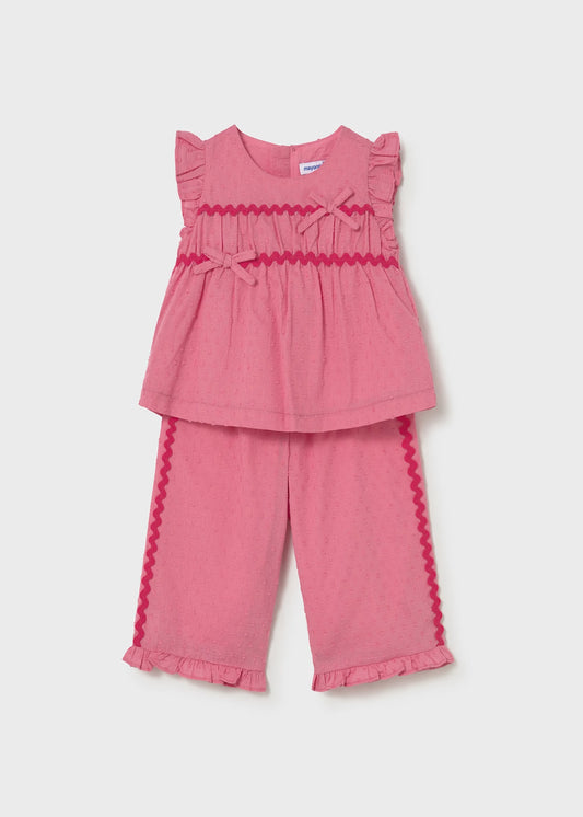 Conjunto pantalón y blusa