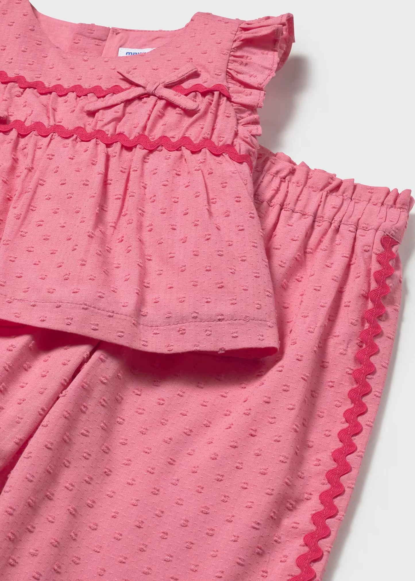 Conjunto pantalón y blusa