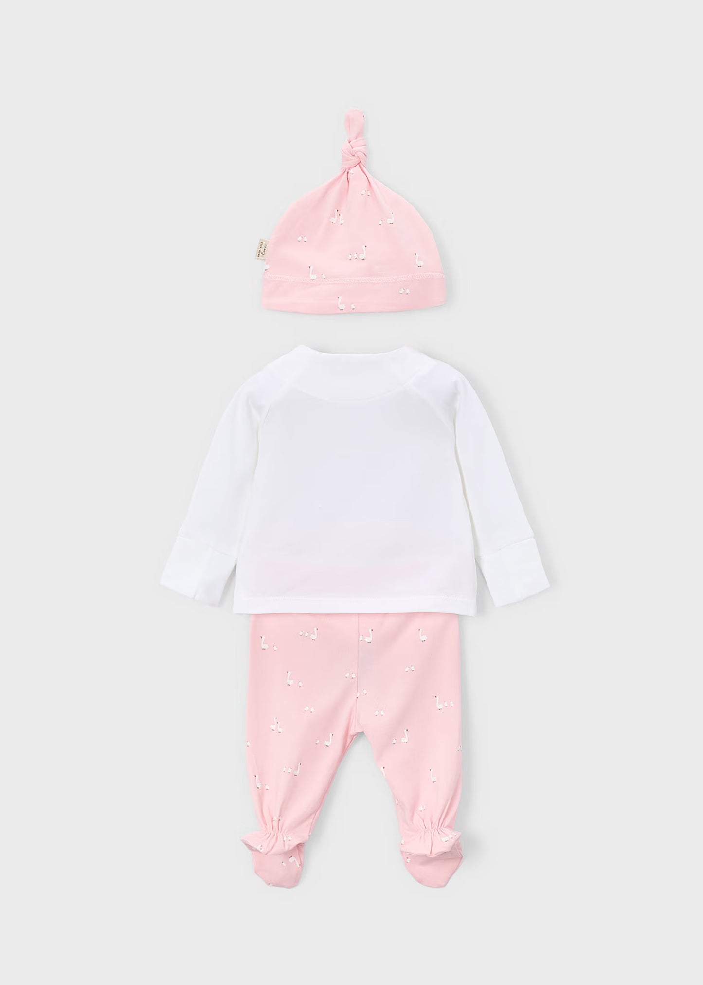 conjunto con gorro recién nacido