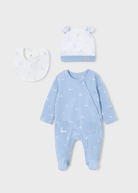 conjunto con gorro recién nacido