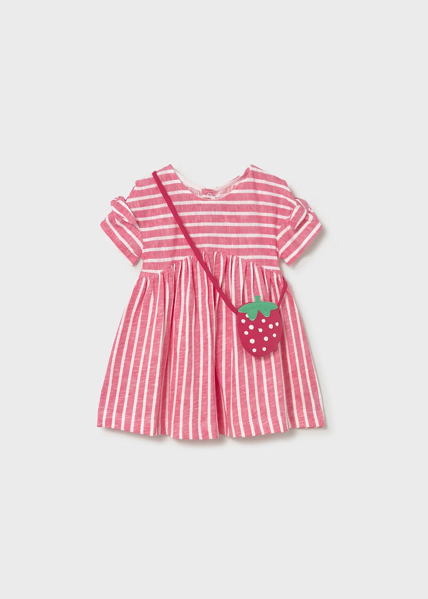 Vestido estampado con bolso